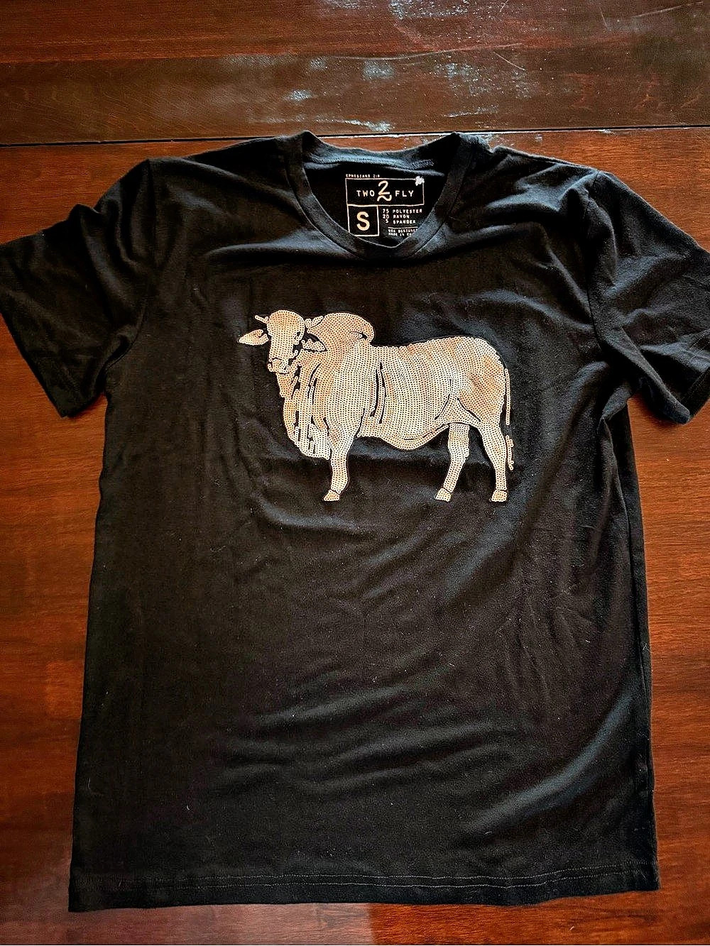 Two Fly Graphic Brahman Bull Tee in Black Size Small Like New